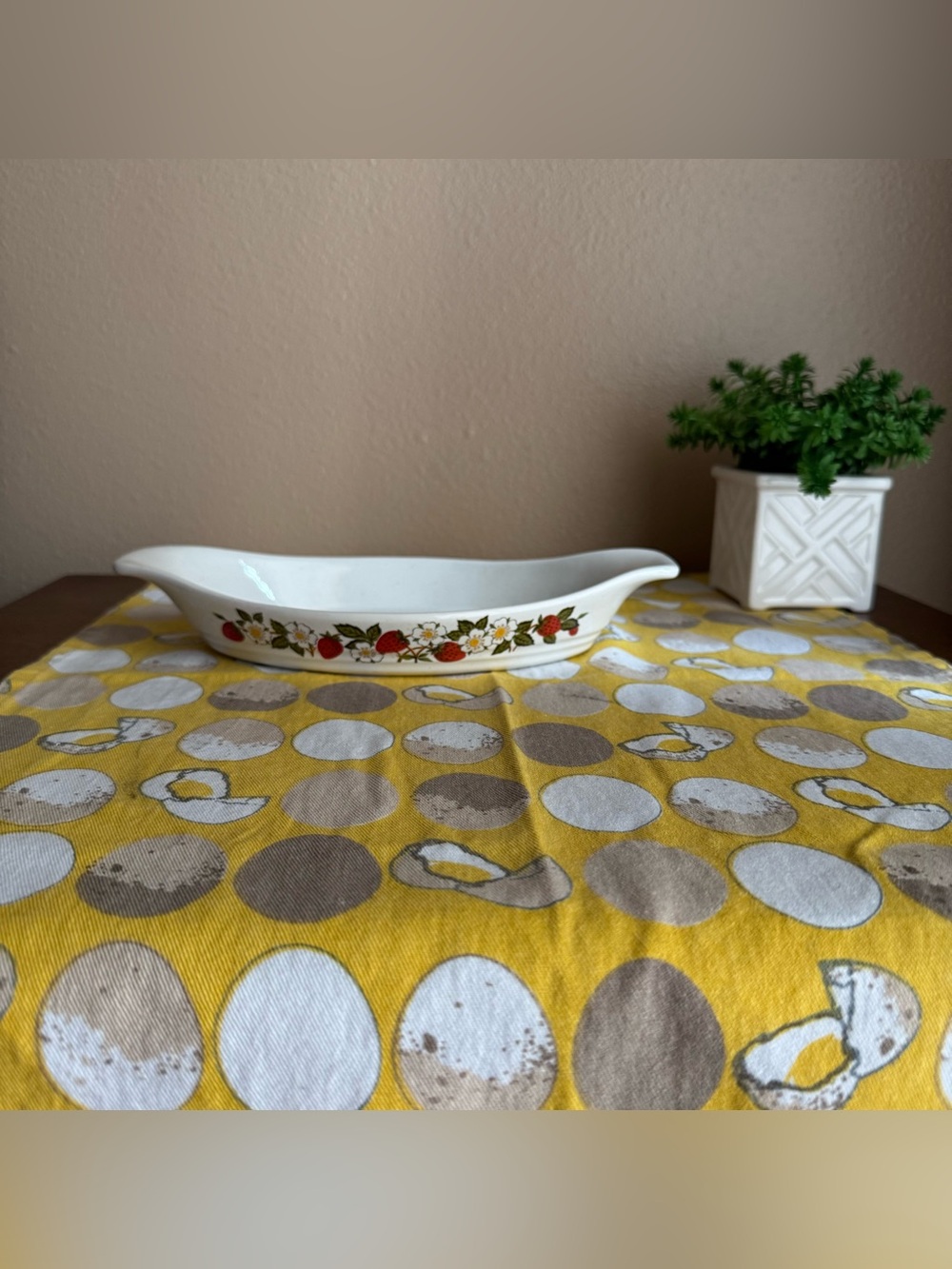 Vintage Sheffield Strawberries ‘n Cream lug handle baking dish